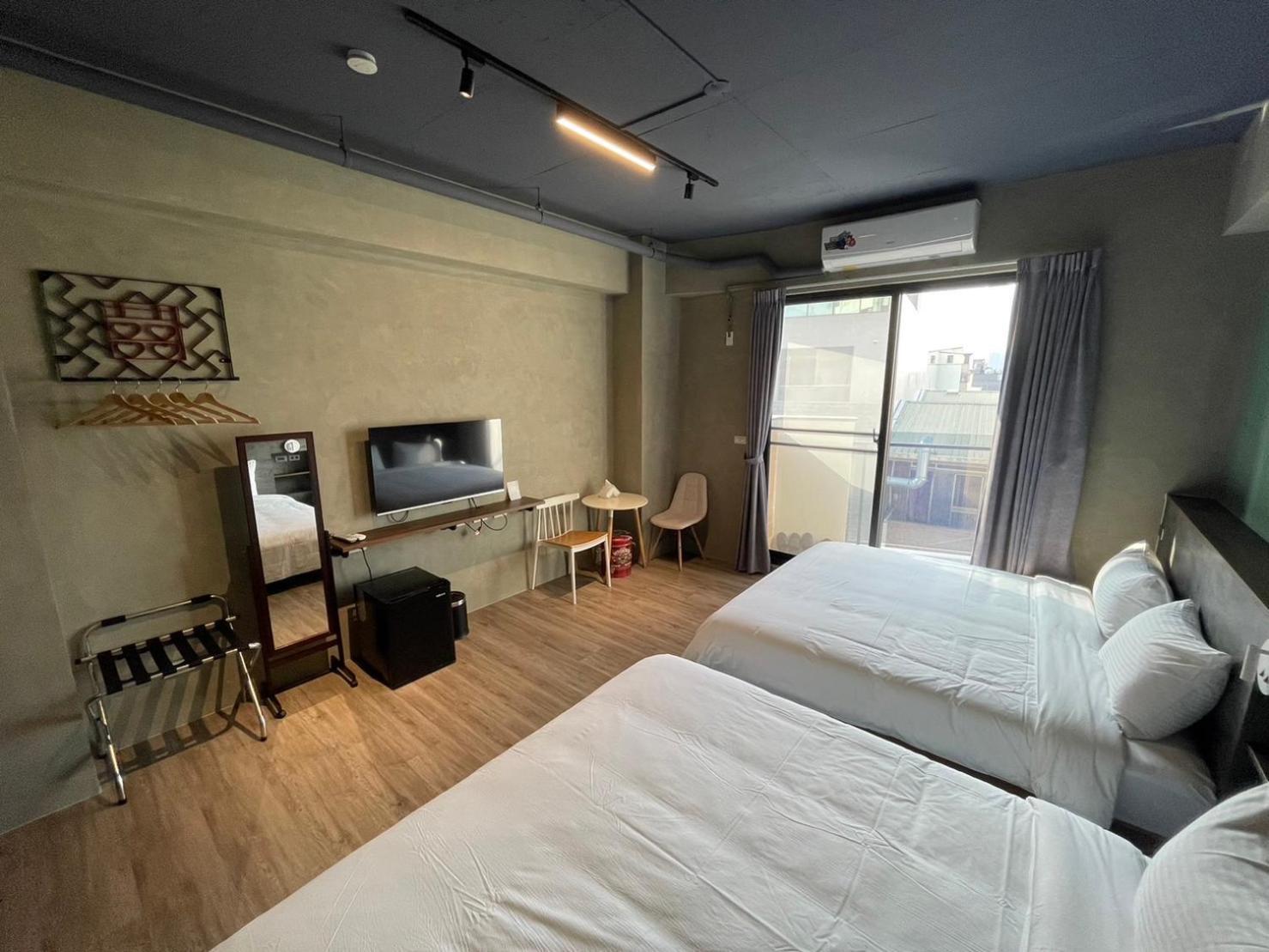 Long Lang Homestay Đài Nam Ngoại thất bức ảnh